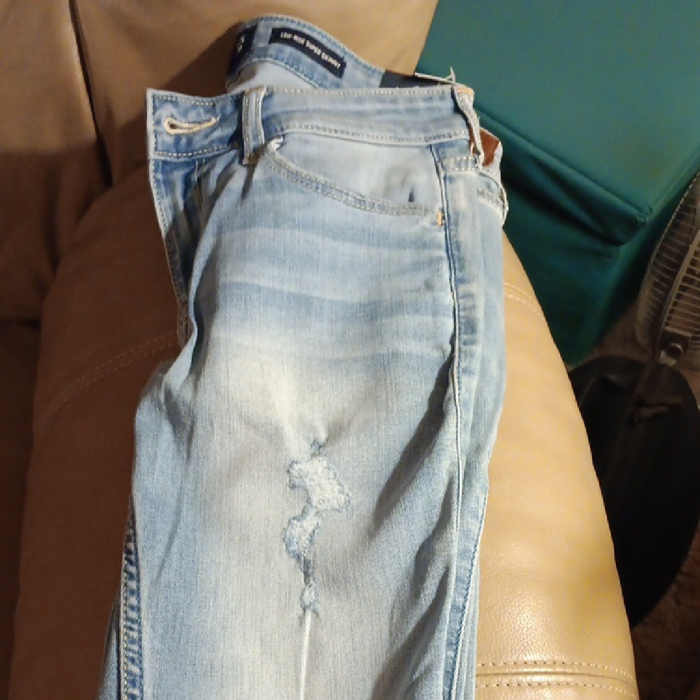 Light Blue Distressed Women's Jeans
